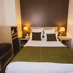 Ξενοδοχείο Le Donjon - Coeur De La Cite Medievale 4*