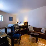 Ξενοδοχείο Le Donjon - Coeur De La Cite Medievale 4*