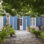 Western Le Donjon - Cœur De La Cité Médiévale Hotel 4*