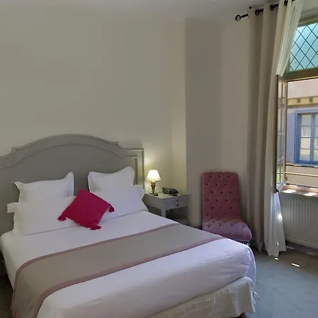 Western Le Donjon - Cœur De La Cité Médiévale Hotel