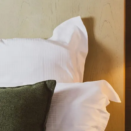 Le Donjon - Cœur De La Cité Médiévale