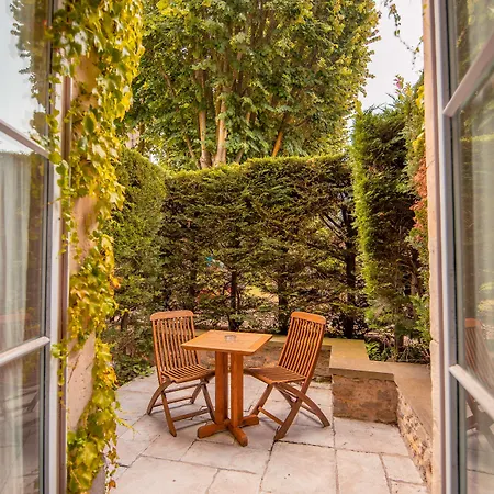 Western Le Donjon - Cœur De La Cité Médiévale Hotel 4*