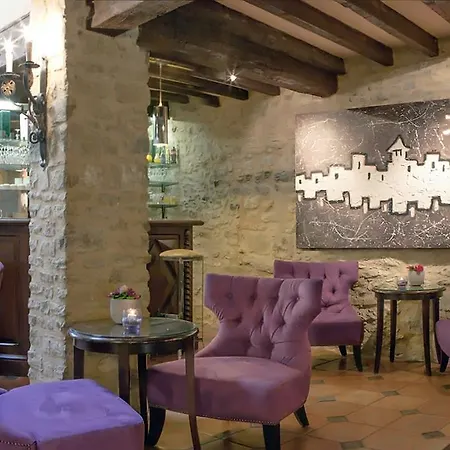 Western Le Donjon - Cœur De La Cité Médiévale Hotel 4*