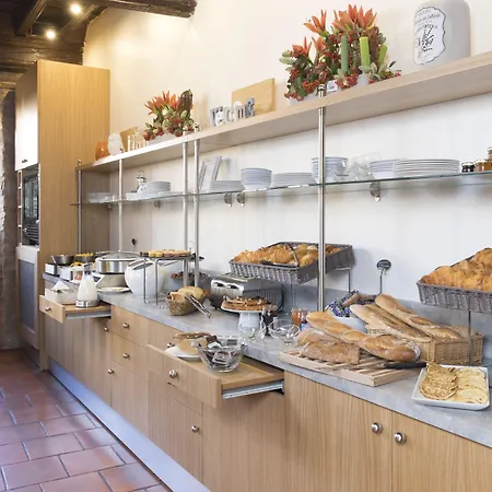 Hotel Le Donjon - Cœur De La Cité Médiévale 4*