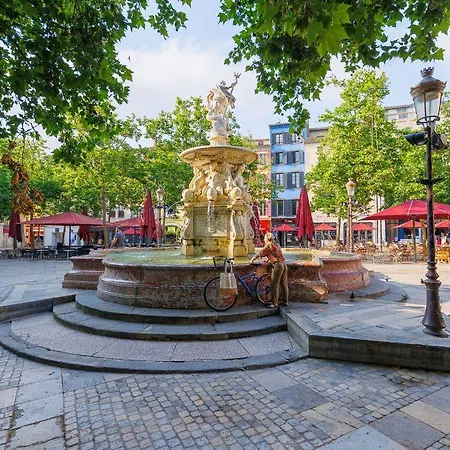 Le Donjon - Coeur De La Cite Medievale Hotel 4*