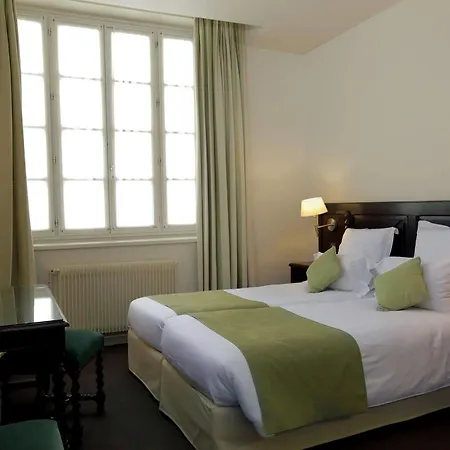 Western Le Donjon - Cœur De La Cité Médiévale Hotel 4*