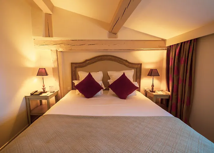 Le Donjon - Coeur De La Cite Medievale ホテル 4*