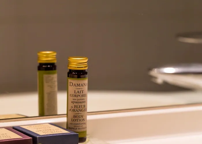 Hotel Le Donjon - Cœur De La Cité Médiévale