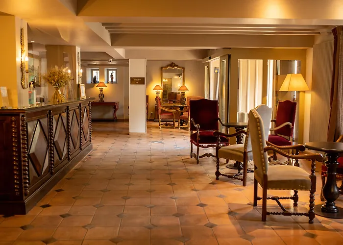 Le Donjon - Cœur De La Cité Médiévale Hotel 4*