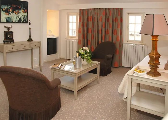 Le Donjon - Cœur De La Cité Médiévale 4*